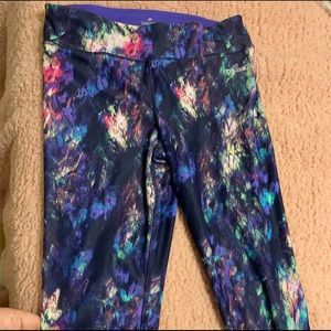 Colorful cropped leggings